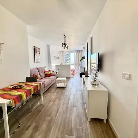 San 65 - Reformado - Centrico - 2 Min Centro - 700 M Playa - Wifi Lejlighed *