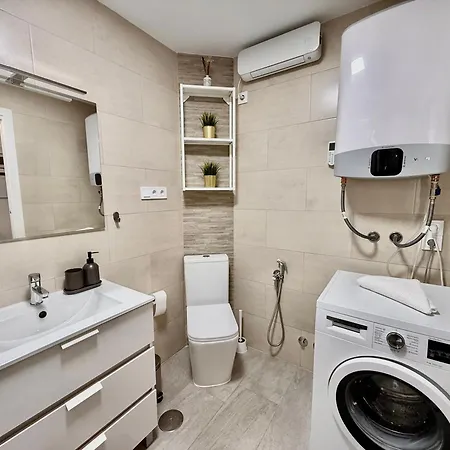 San 65 - Reformado - Centrico - 2 Min Centro - 700 M Playa - Wifi Lejlighed *